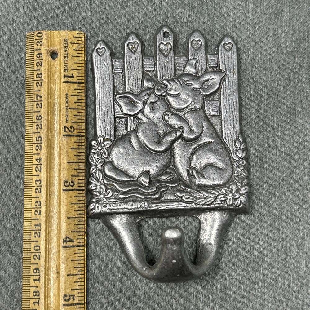 Vintage Metal Courting Pigs Wall Hook 1990s Kissing Hogs Fence Key Coat